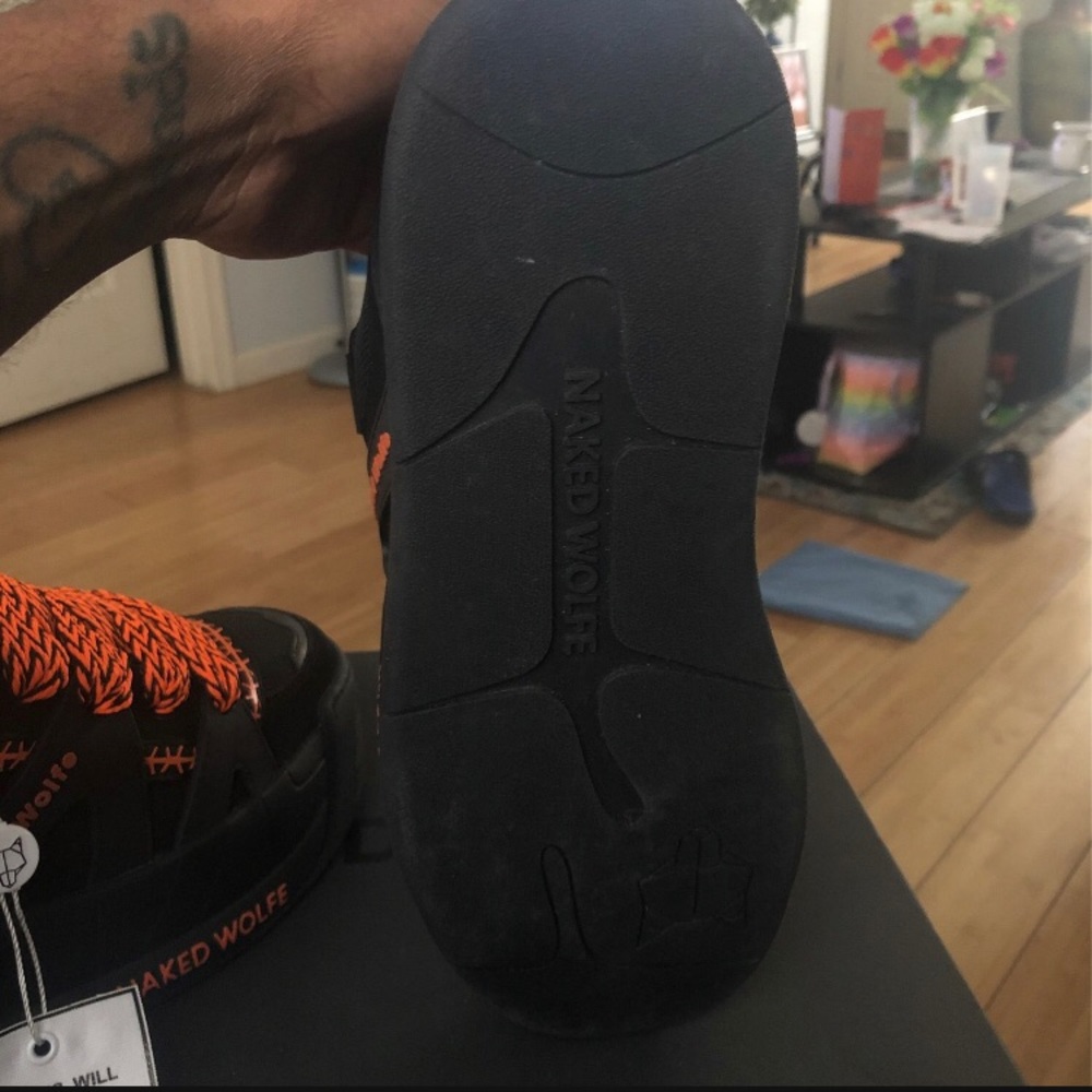 Sneakers